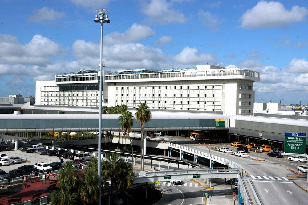 Miami International Airport Hotel Miami Springs Buitenkant foto