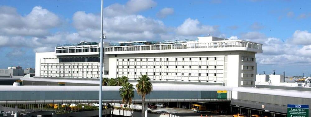 Miami International Airport Hotel Miami Springs Buitenkant foto