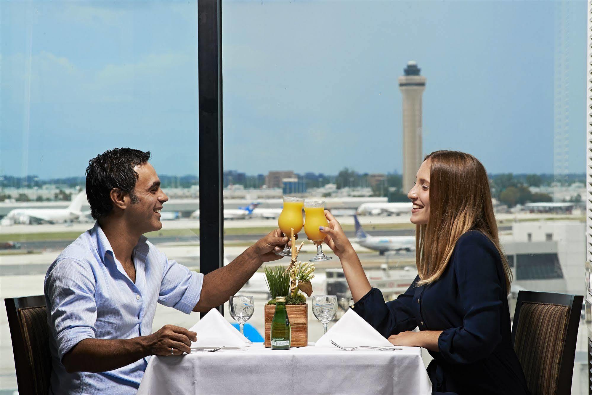 Miami International Airport Hotel Miami Springs Buitenkant foto